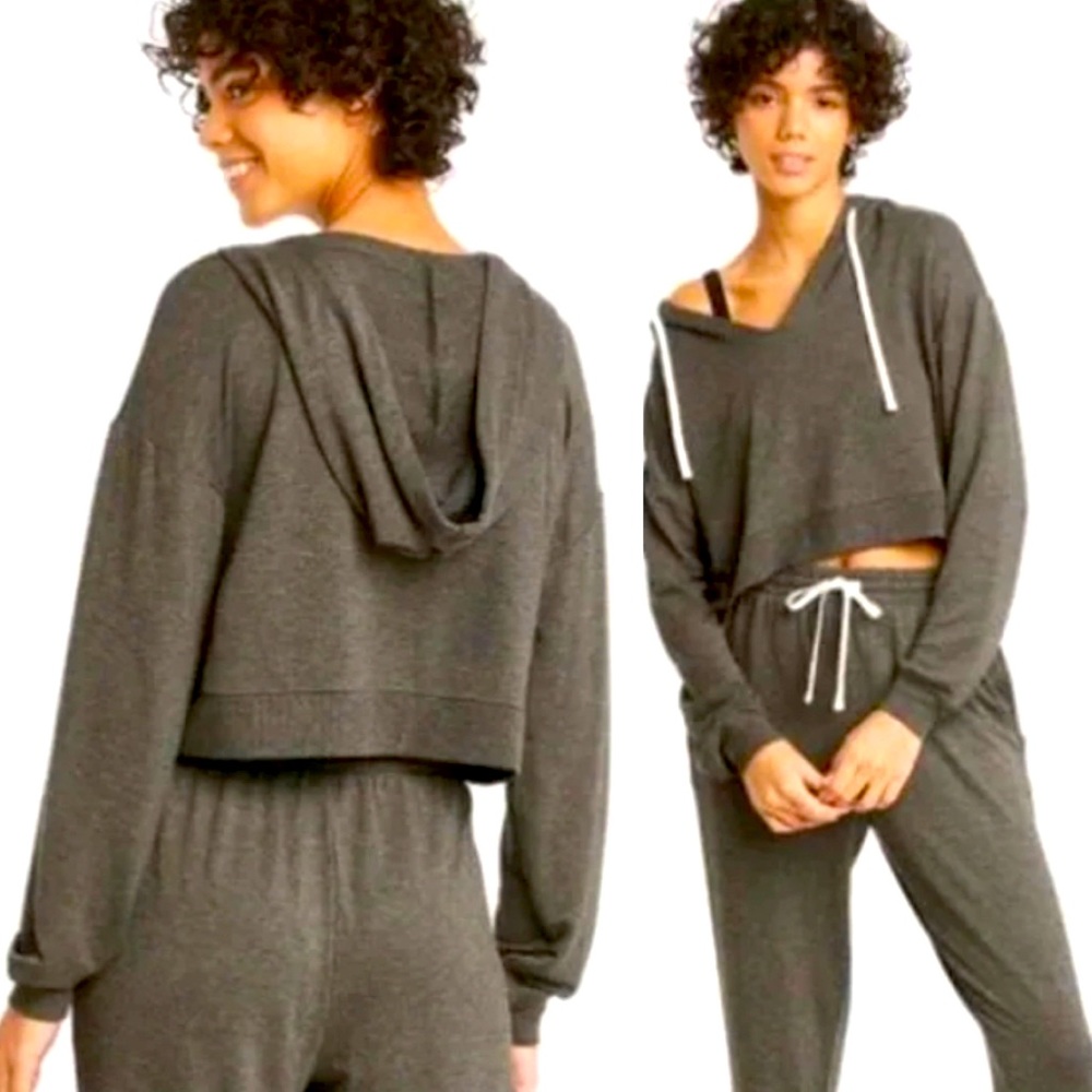 Colsie Wmns Long Sleeve Cropped Drawstring Hooded Sweatshirt Distressed Grey Med